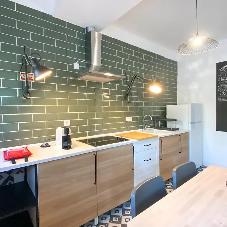 Abesbilico-zona Central-ar Condicionado-perto Praias Apartman