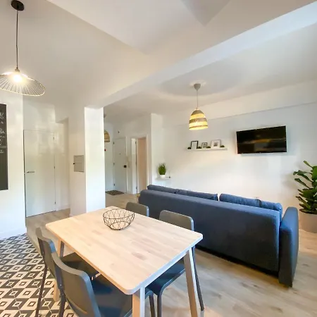 דירה Abesbilico-zona Central-ar Condicionado-perto Praias שטובל