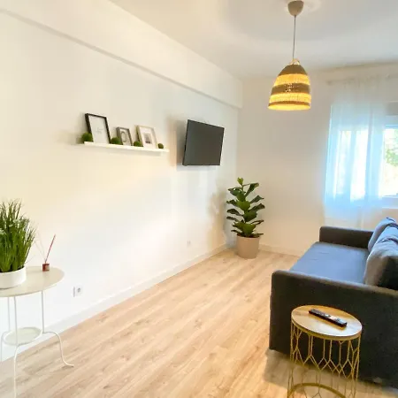 דירה Abesbilico-zona Central-ar Condicionado-perto Praias שטובל