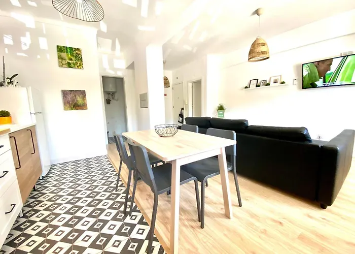Abesbilico-zona Central-ar Condicionado-perto Praias Appartement